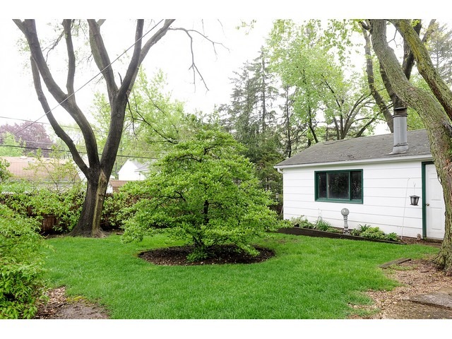 1068 Kenilworth Dr, Wheeling, IL 60090 photo 15