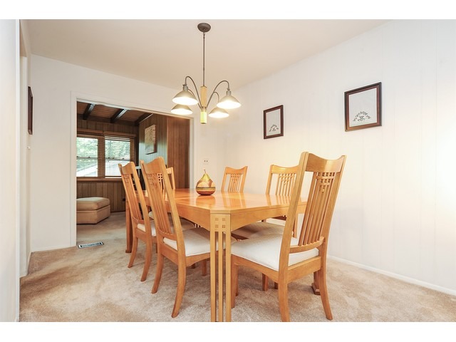 1068 Kenilworth Dr, Wheeling, IL 60090 photo 4