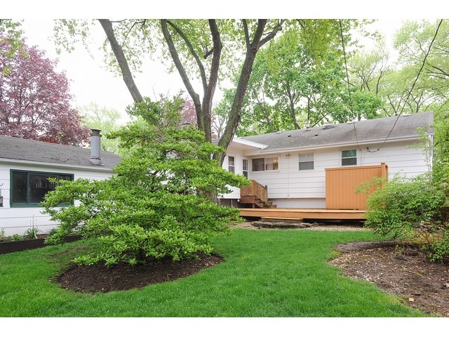 1068 Kenilworth Dr, Wheeling, IL 60090 photo 14
