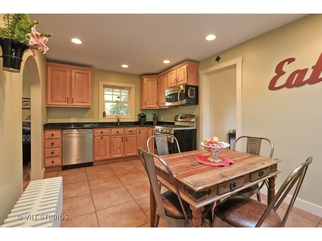2001 Glenview Rd, Glenview, IL 60025 photo 4