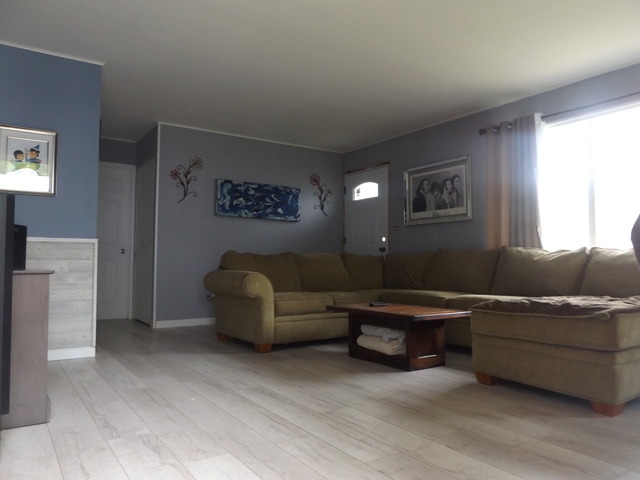 2105 Sigwalt St, Rolling Meadows, IL 60008 photo 3