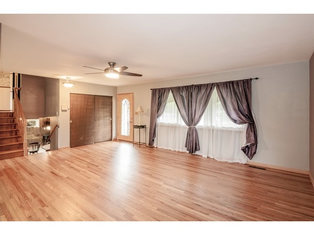 2805 Killarney Dr, Cary, IL 60013 photo 5