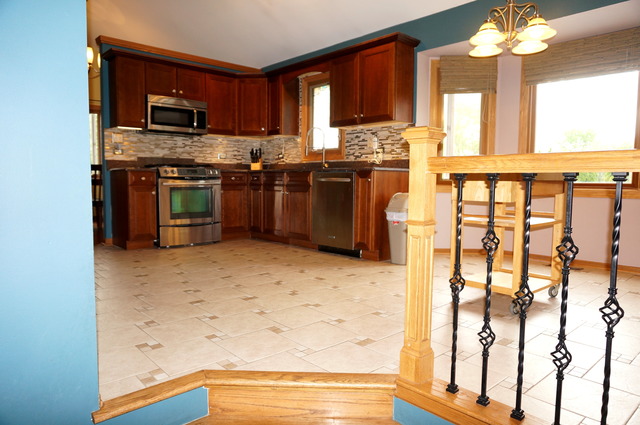 10504 Oconnell Ave, Mokena, IL 60448 photo 4