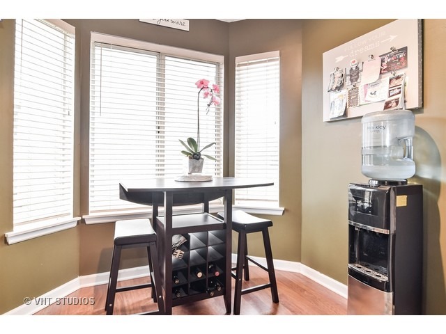 1439 Beaumont Cir, Bartlett, IL 60103 photo 6