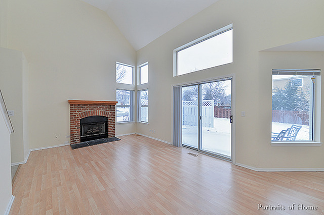 451 Harvard Ln, Bartlett, IL 60103 photo 5