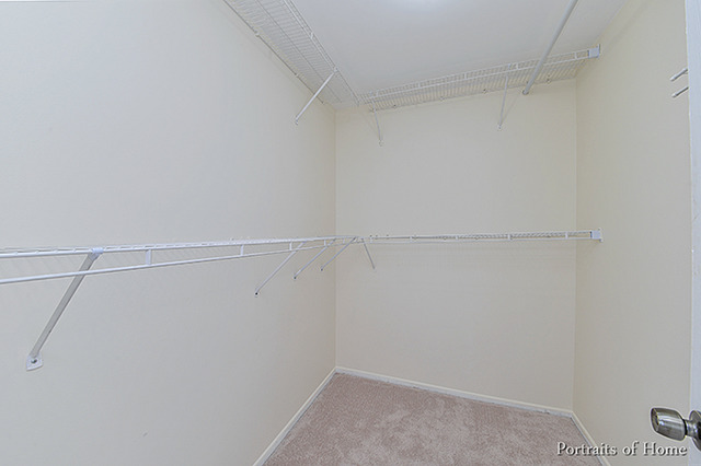 451 Harvard Ln, Bartlett, IL 60103 photo 9