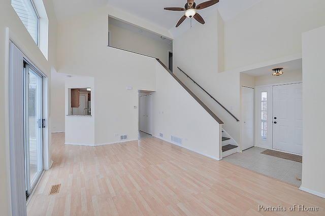 451 Harvard Ln, Bartlett, IL 60103 photo 4