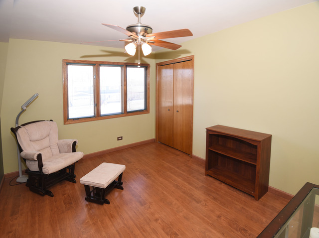 405 S Meier Rd, Mount Prospect, IL 60056 photo 8