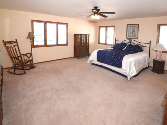405 S Meier Rd, Mount Prospect, IL 60056 photo 9