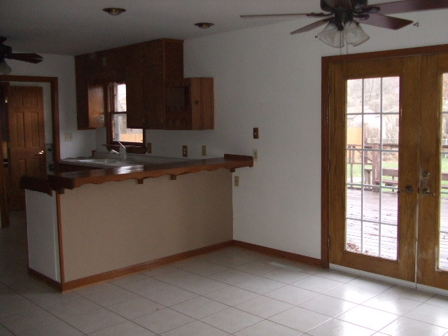 1051 N Vaughn Dr, Kankakee, IL 60901 photo 13