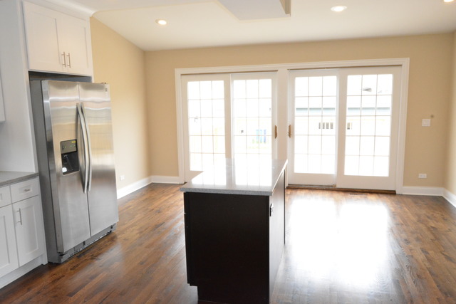 5317 W Waveland Ave, Chicago, IL 60641 photo 6