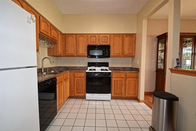 2304 Rossiter Ct, Plainfield, IL 60586 photo 5