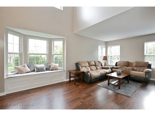 11030 Cape Cod Ln, Huntley, IL 60142 photo 3