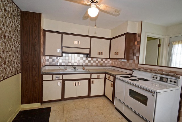 16119 Beth Ct, Oak Forest, IL 60452 photo 8