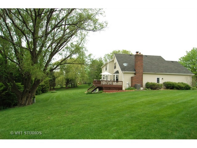 760 Spruce Tree Ln, Algonquin, IL 60102 photo 18