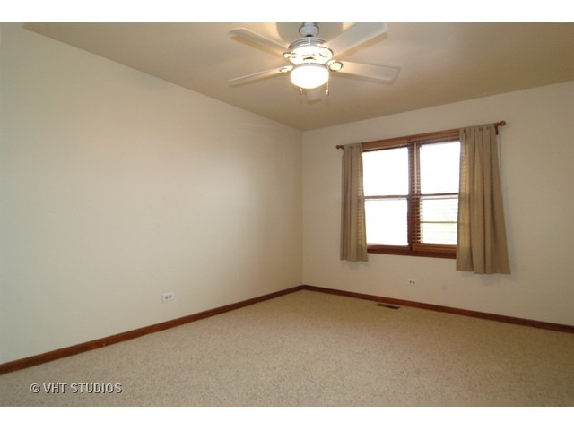 760 Spruce Tree Ln, Algonquin, IL 60102 photo 10