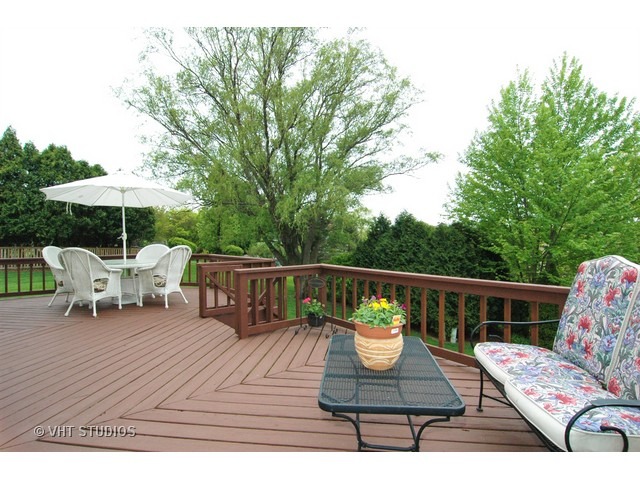 760 Spruce Tree Ln, Algonquin, IL 60102 photo 17