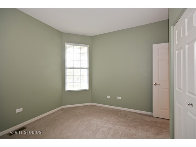 2807 Bond Cir, Naperville, IL 60563 photo 11