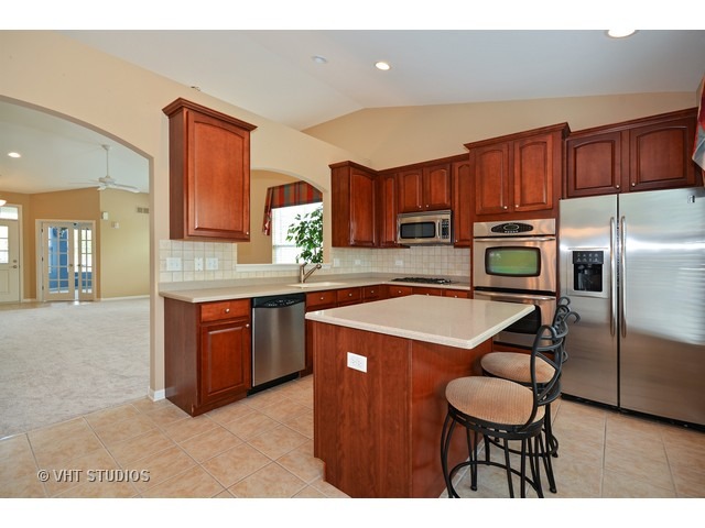 2807 Bond Cir, Naperville, IL 60563 photo 6