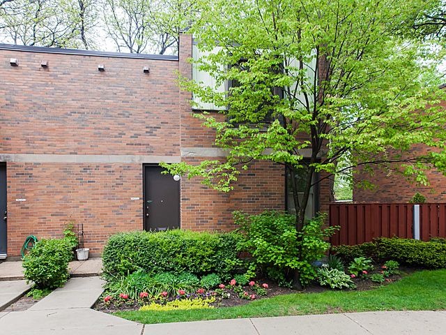 1266 W Westgate Ter, Chicago, IL 60607 photo 1
