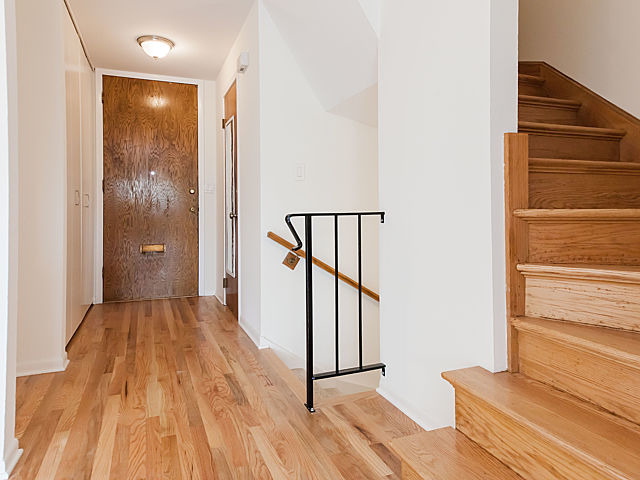 1266 W Westgate Ter, Chicago, IL 60607 photo 2