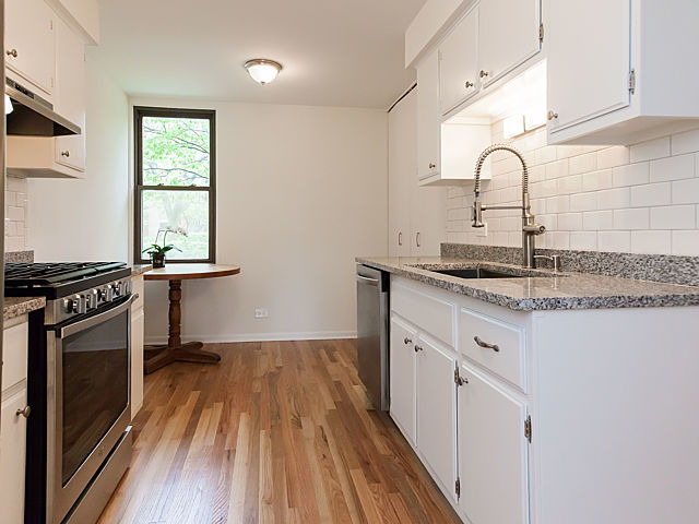 1266 W Westgate Ter, Chicago, IL 60607 photo 5