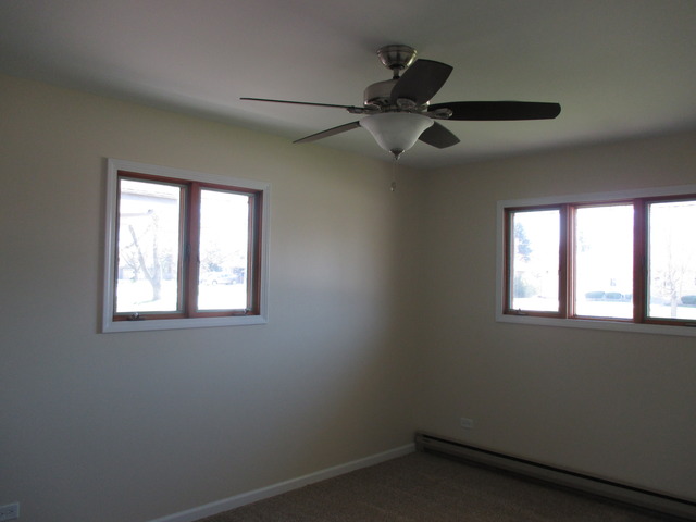 610 E 2nd St, Lockport, IL 60441 photo 13