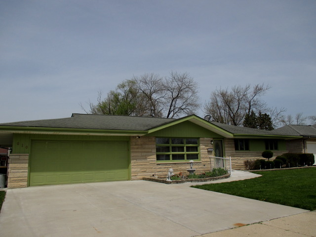 610 E 2nd St, Lockport, IL 60441 photo 1