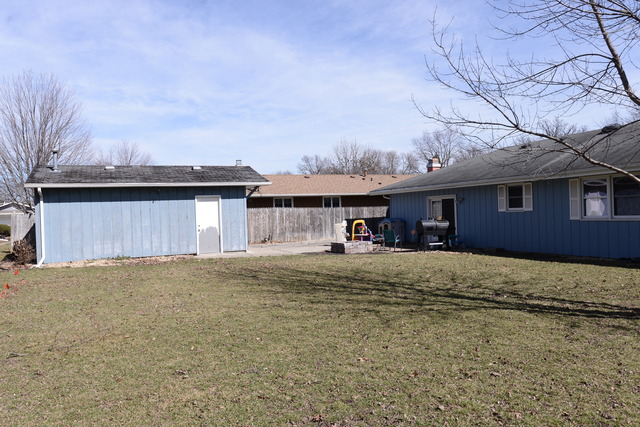 120 Deerpath Dr, Morris, IL 60450 photo 4