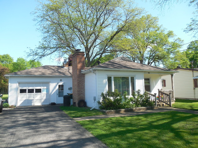 305 E Prairie St, Plano, IL 60545 photo 1