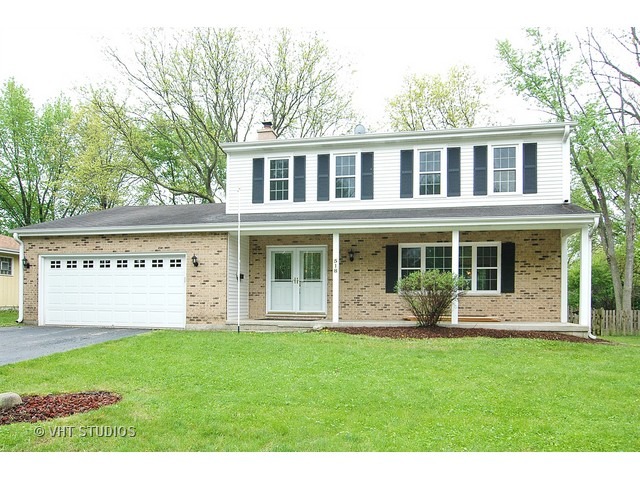 518 Sunshine Ct, Algonquin, IL 60102 photo 1