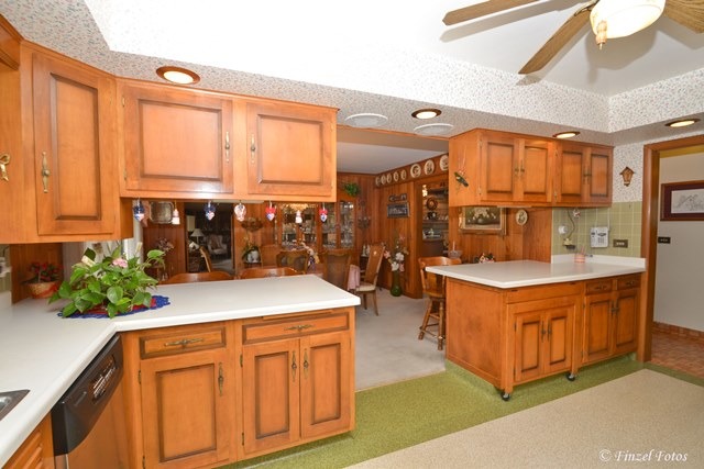 14016 Harmony Rd, Huntley, IL 60142 photo 9