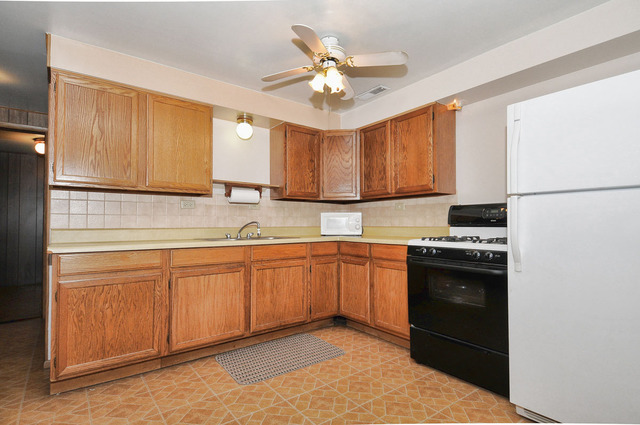 705 Crestview Dr, Ingleside, IL 60041 photo 14