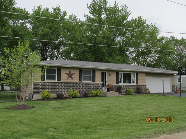 7908 Elm St, Harvard, IL 60033 photo 1