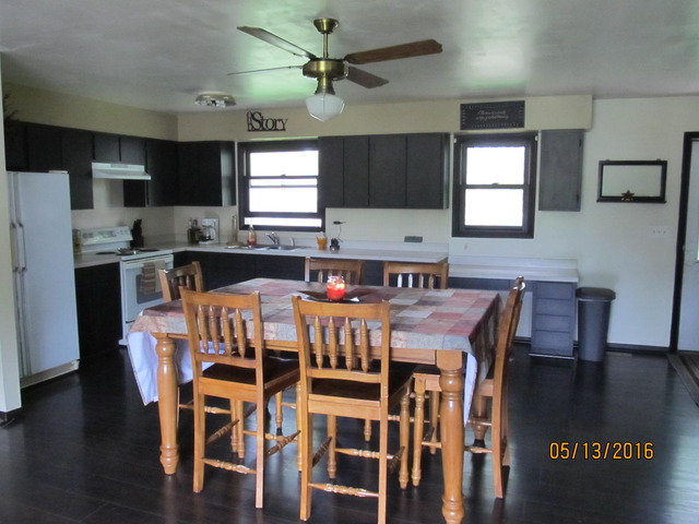 7908 Elm St, Harvard, IL 60033 photo 5