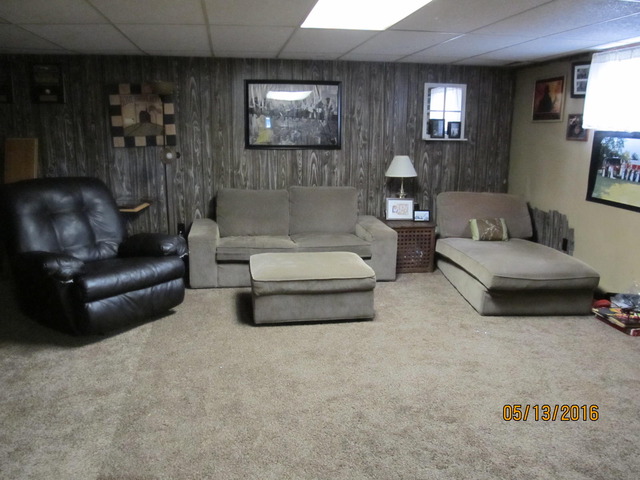 7908 Elm St, Harvard, IL 60033 photo 13