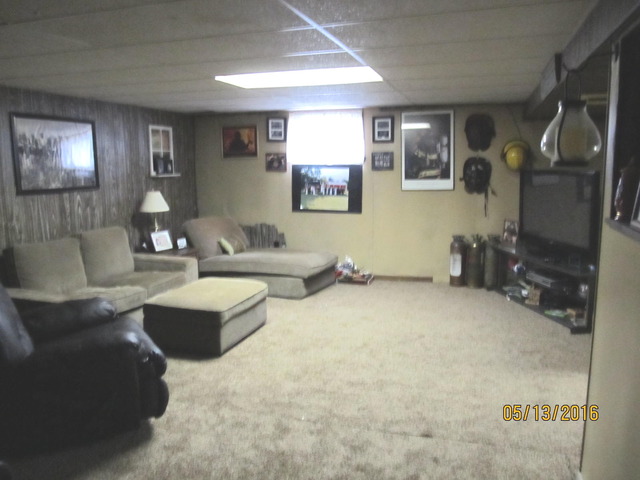 7908 Elm St, Harvard, IL 60033 photo 12