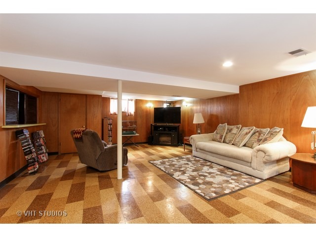 8036 Mcvicker Ave, Burbank, IL 60459 photo 11