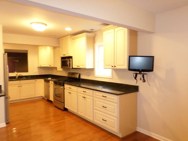 14456 Knox Ave, Midlothian, IL 60445 photo 9