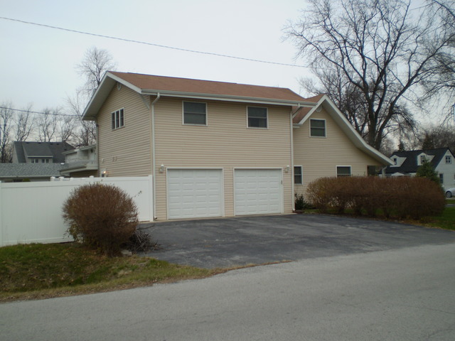 14456 Knox Ave, Midlothian, IL 60445 photo 2