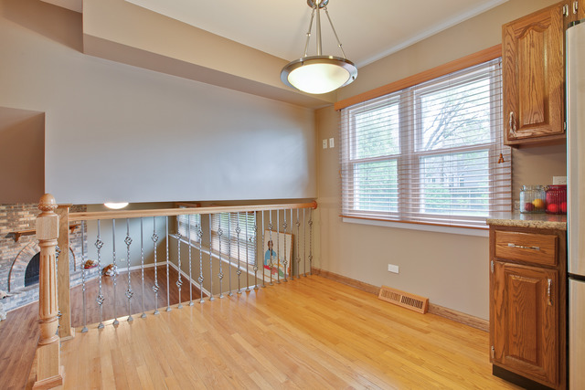 75 Downing Rd, Buffalo Grove, IL 60089 photo 9