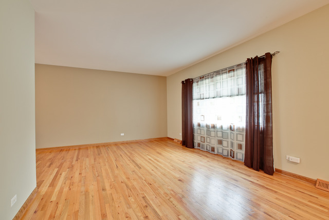 75 Downing Rd, Buffalo Grove, IL 60089 photo 4