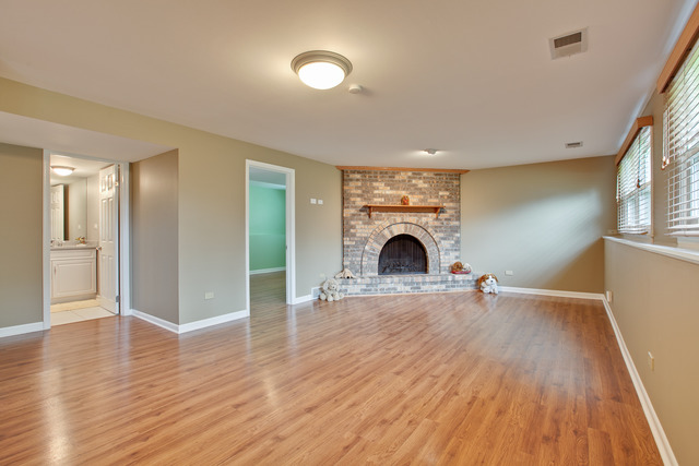 75 Downing Rd, Buffalo Grove, IL 60089 photo 11
