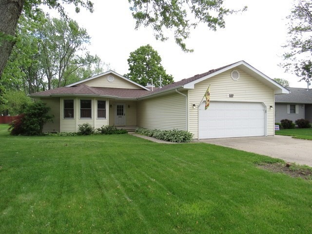117 E 3rd St, Braidwood, IL 60408 photo 1