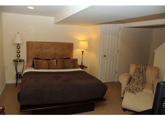 8949 S Luella Ave, Chicago, IL 60617 photo 14