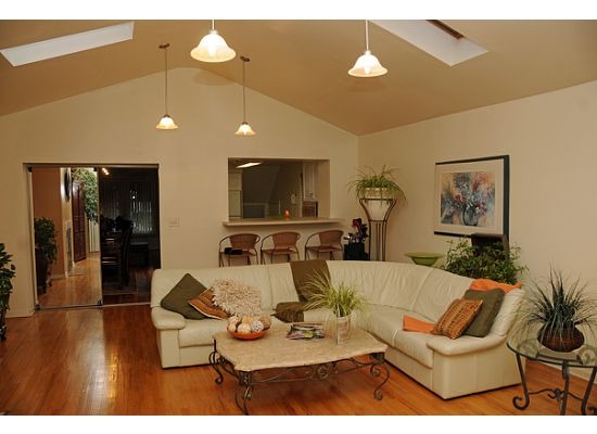 8949 S Luella Ave, Chicago, IL 60617 photo 6
