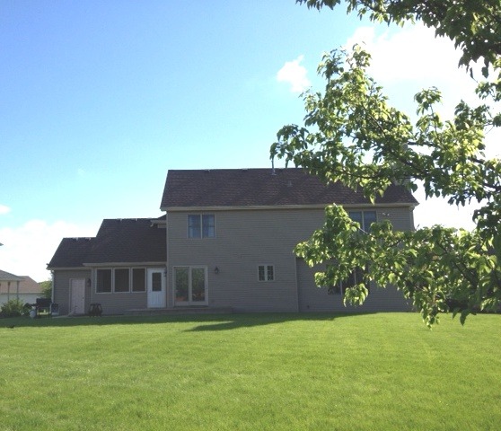 601 Reilly Ct, Minooka, IL 60447 photo 2