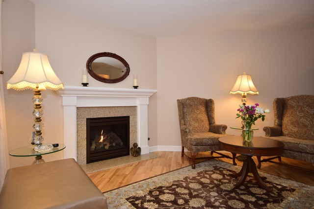 1608 Thames Ct #C, Wheaton, IL 60189 photo 4