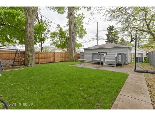 379 E 88th St, Chicago, IL 60619 photo 10