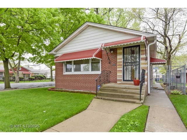 379 E 88th St, Chicago, IL 60619 photo 1